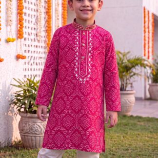 KALASH KURTA IN MAGENTA PINK